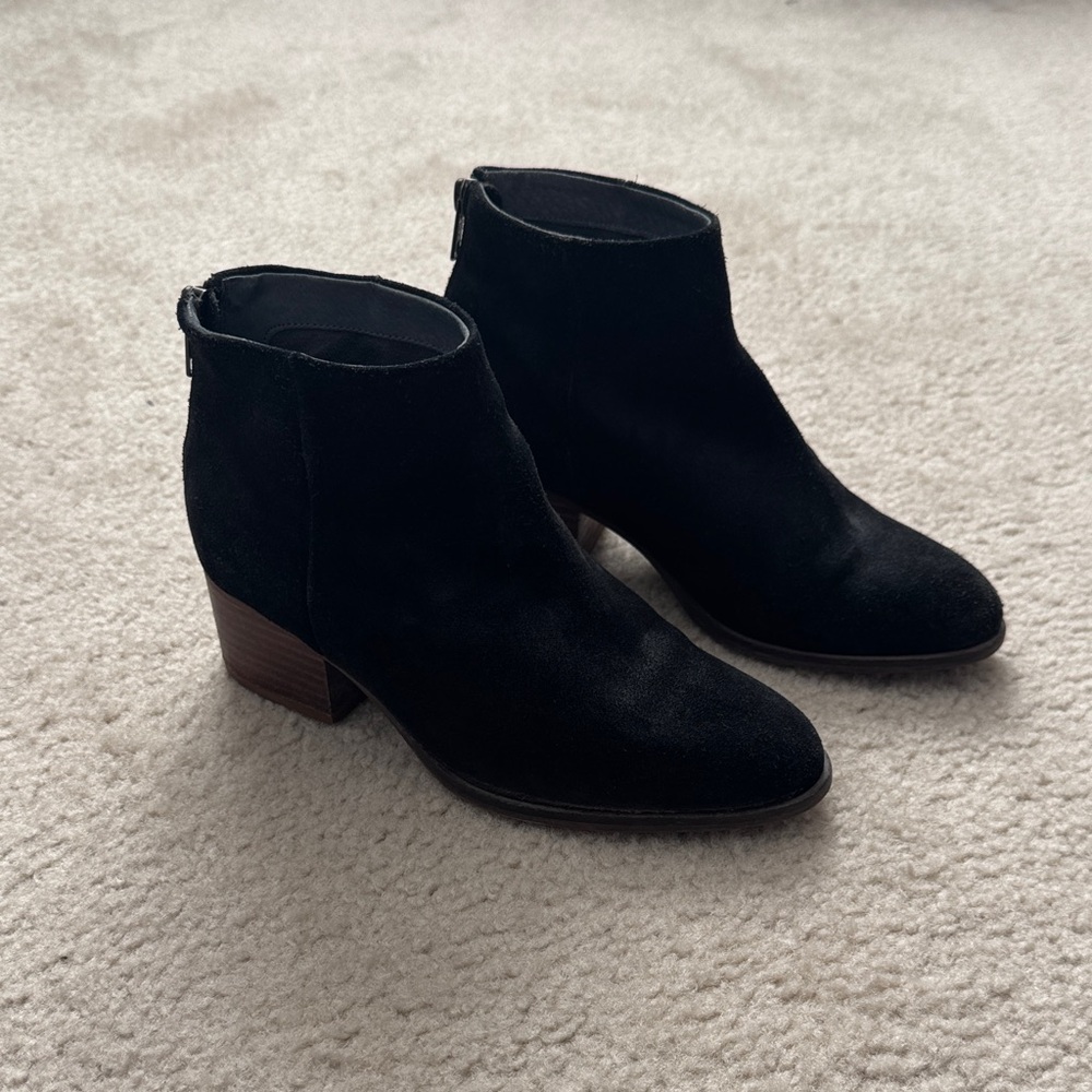 Seychelles Black Suede Ankle Boots - Size 7